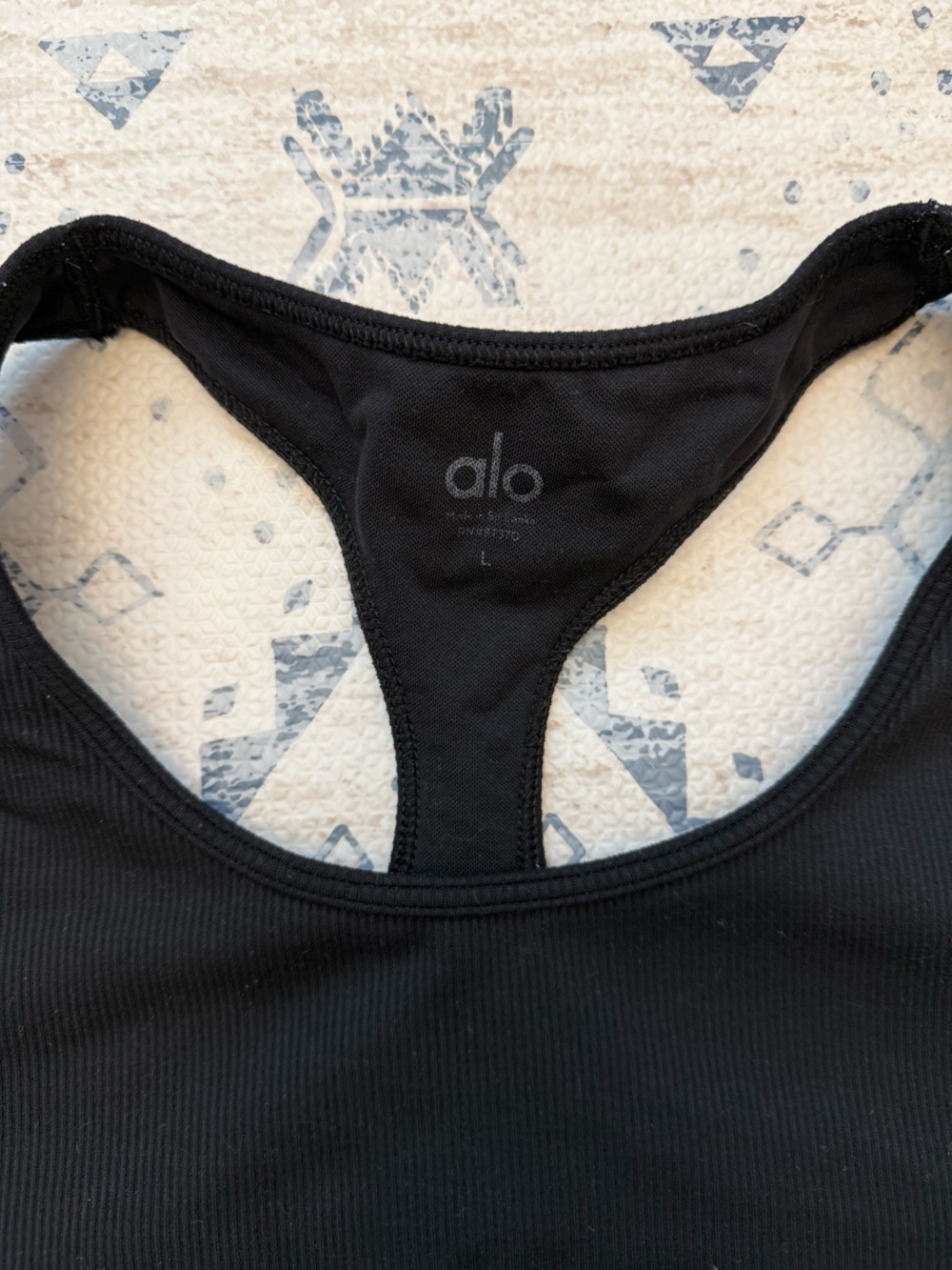 ALO Yoga Seamless Ribbed Bra - Picture 4 of 4
